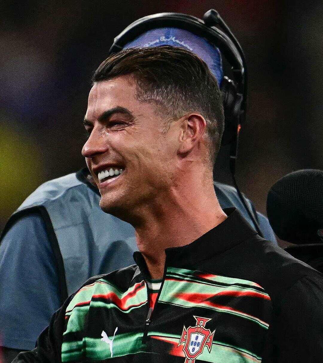 中国女排刷新世界纪录，C罗教练激动落泪！-开云