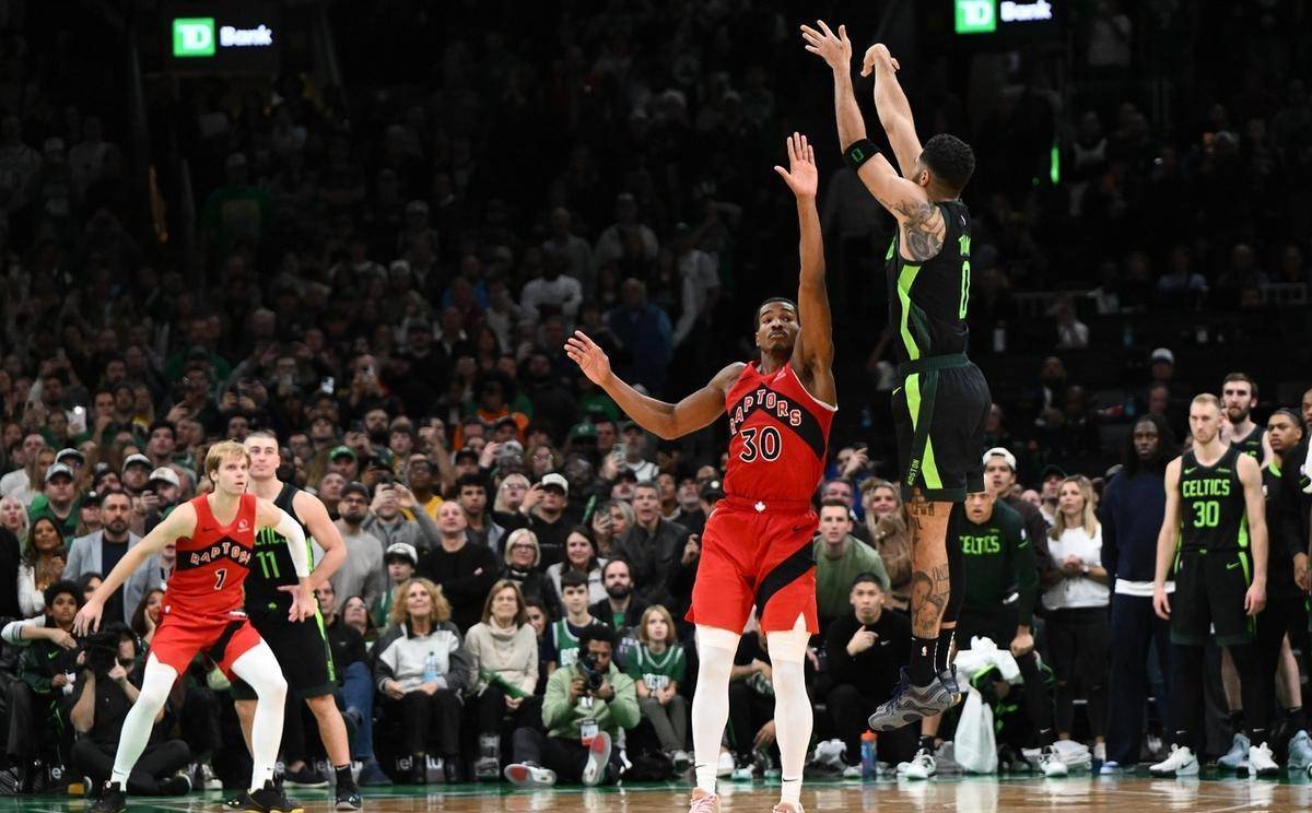 曼联在比赛中受伤退赛，塔图姆主帅表示担忧-开云官网